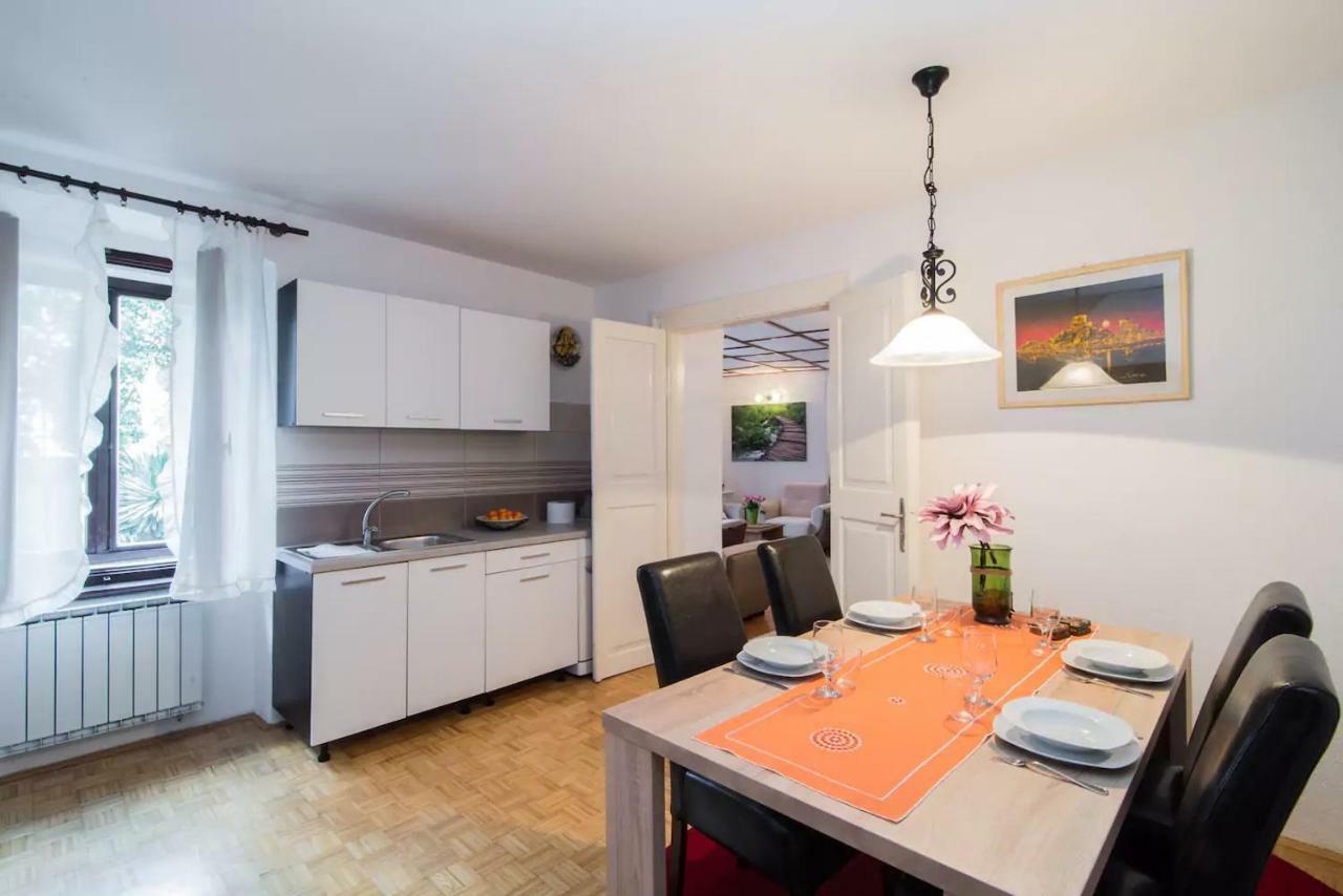 Charming Apartment Koper Exterior foto